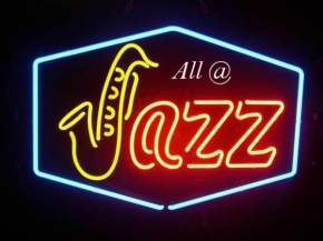 Отель All At Jazz  Манила